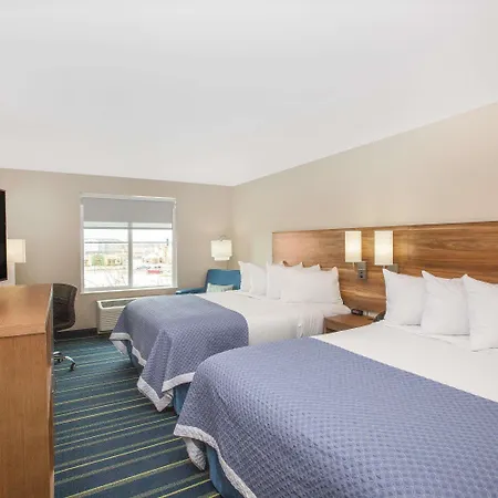 Days Inn & Suites By Wyndham Kearney Ne-2